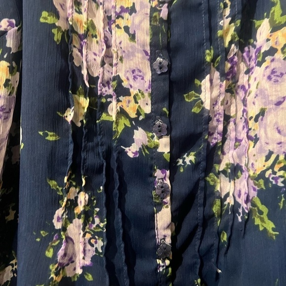 IRIS NAVY BLUE WITH PURPLE FLORAL PRINT CHIFFON TOP - Picture 6 of 6